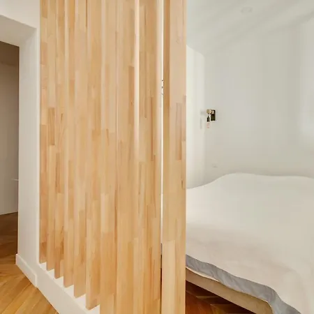 4-star For 4, 10 Mn From Champs-elysees Appartement