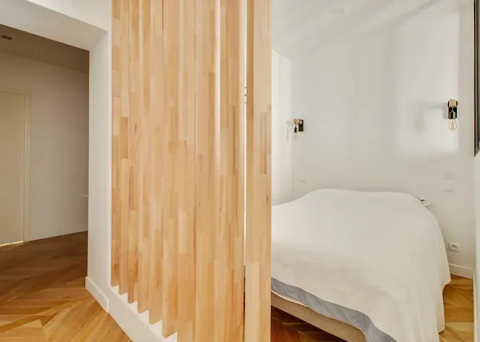 4-star For 4, 10 Mn From Champs-elysees 아파트